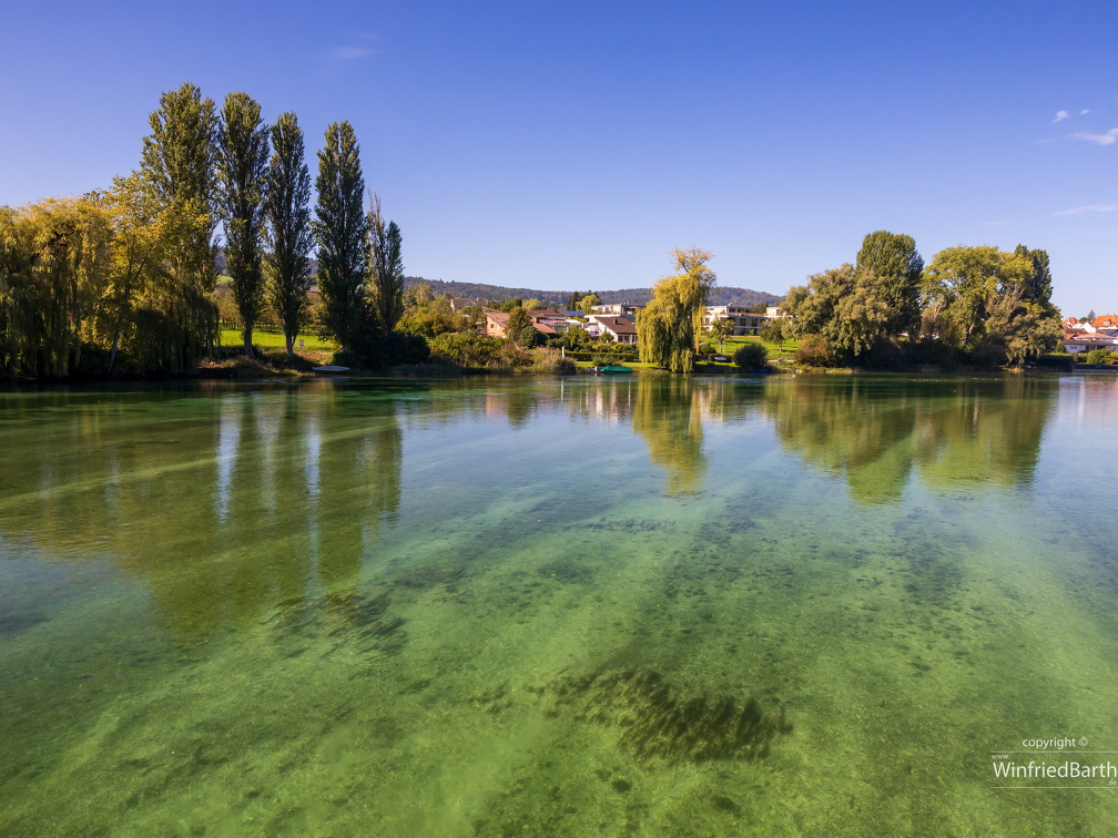 Rhein -bei Bruecke zur Insel Werd